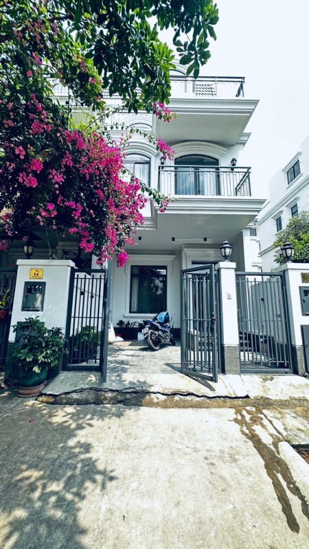 Đi đến slide 8