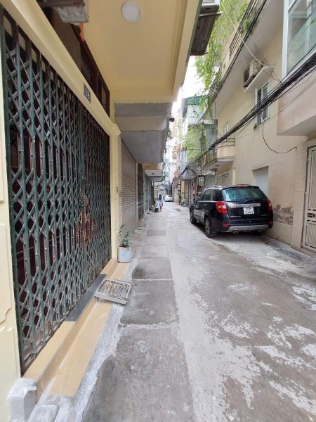 Bán toà nhà thang máy phố Nhân hòa, gara ô tô, 45m2 x 7 tầng, chỉ 9.6 tỷ