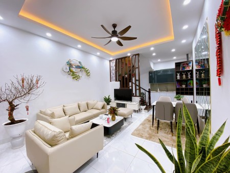 Bán nhà riêng siêu phẩm Thanh Xuân - Nhà đẹp như tranh - Tặng full nội thất - Ở ngay