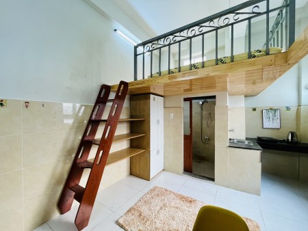 Cho thuê căn hộ dịch vụ có gác tiện nghi duplex tiện nghi Thành Thái - Lý Thường Kiệt