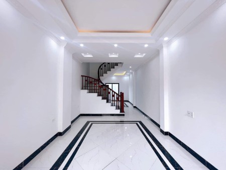 Bán nhà đẹp Thạch Bàn, tiện ích batj ngàn, giá khỏi bàn