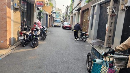 Đi đến slide 4