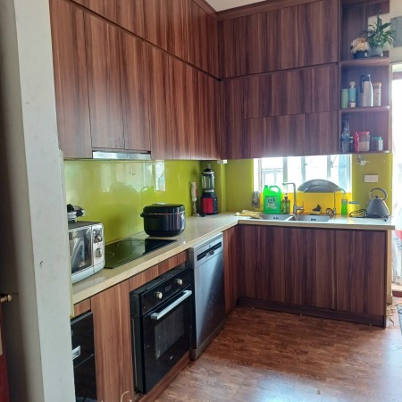 Chính chủ gửi bán căn góc, ban công đn kđt Việt Hưng, Long Biên; 90m2, 3pn giá 2,3 tỷ