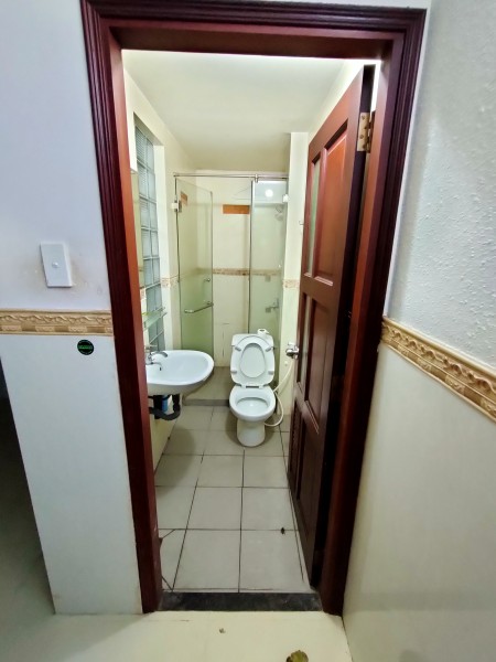 Chính chủ cần bán nhà đang cho thuê phòng trọ và căn hộ dịch vụ P11, quận 3