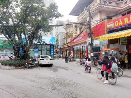 Quá rẻ, bán rất gấp nhà Phú Diễn, 40m, 2tầng, mt 5,6M giá chỉ 2.1 tỷ