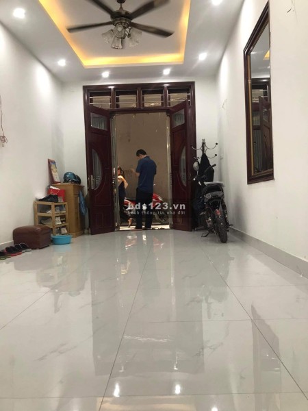 Bán nhà mặt tiền, siêu phẩm nhà đại từ - ô tô kinh doanh + Ở 35m giá 4,6 tỷ