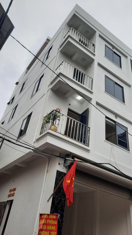 Cho thuê phòng trọ mặt đường Xuân Đỉnh 30M2 giá 3,1 triệu/th