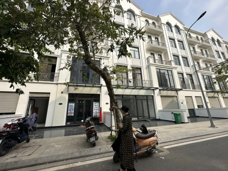 Đi đến slide 7