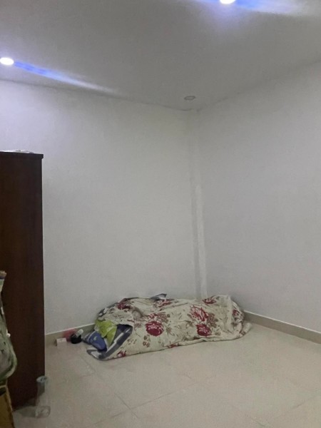 Bán nhà đường Âu Dương Lân, Phường 3, Quận 8 .