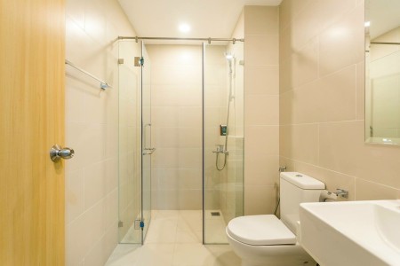 Chính chủ bán căn hộ Oriental Plaza 106m2, 3pn, 2wc, tặng nt đẹp. Giá bán: 3.5 tỷ còn tl
