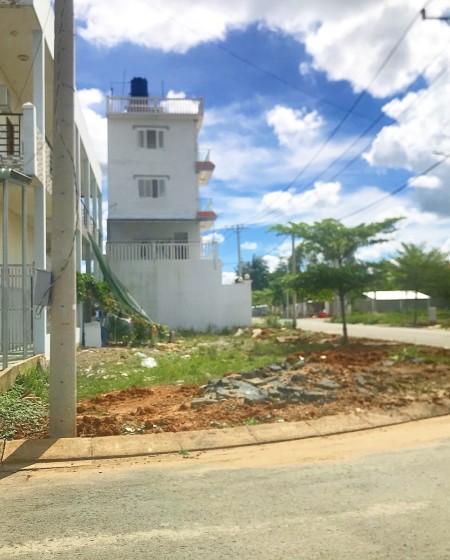 Chính chủ bán đất thì không sợ giá quá cao 300m nằm ngay trung tâm Bến Cát