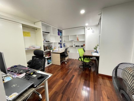 Bán nhà riêng Hàng Chuối, Tăng Bạt Hổ – Gần phố - Thang máy - Kinh doanh