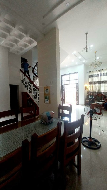 Bán nhà 50M2, đường 66 P. Tân Phong Quận 7, giá 6 tỷ