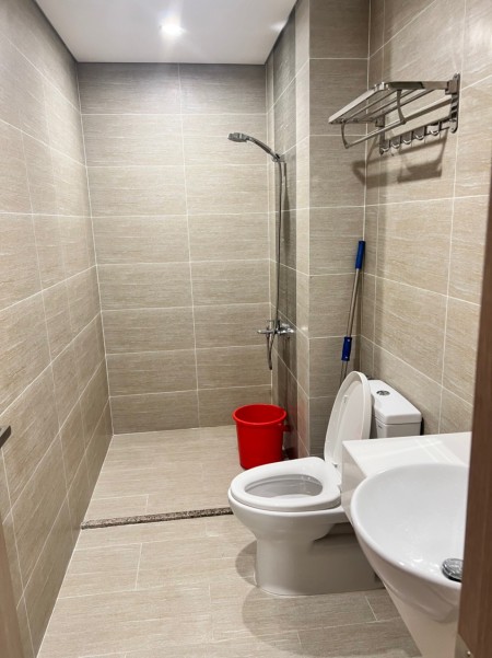 Cho thuê căn 2PN bếp rèm chỉ 5,5 triệu Vihomes Quận 9