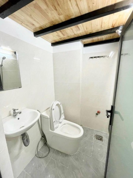 Gấp!!! Tìm 1 bạn nữ ở ghép phòng đầy đủ chỉ cần xách vali vào ở.
