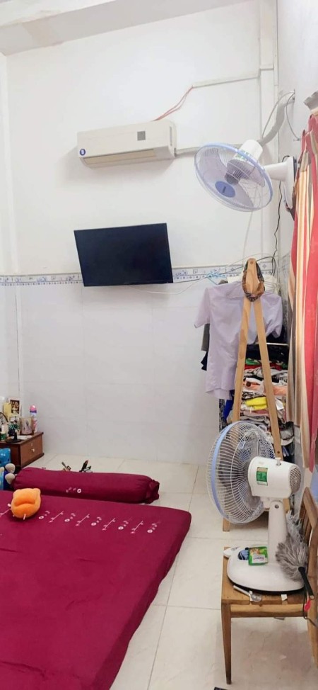 Gía 2 tỷ 450, 2pn - Bán nhà Lý Thường Kiệt, phường 8, Tân BÌnh, hẻm 3 gác