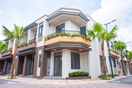 Bán biệt thự - sống chuẩn Nhật đầu tiên tại trung tâm Thành phố Tân An Taka Garden