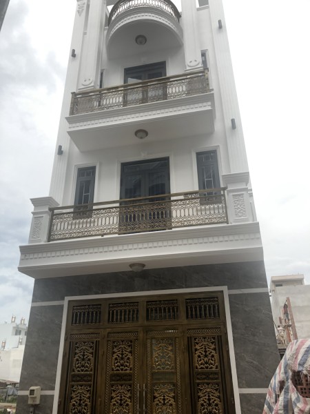 Bán nhà 1 trệt 2 lầu ST giá 5 tỷ780, đường Lê Trọng Tấn, sát Aeon Tân Phú