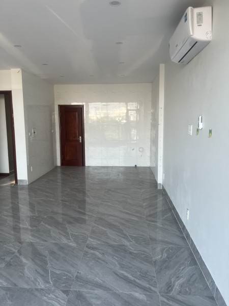 Cho thuê nhà mặt phố Đại Mỗ - Nam Từ Liêm 80m2x 5tầng thông Sàn, nội thất đẹp ô tô thang máy nhập KD