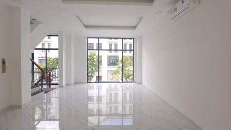 Chính chủ bán gấp biệt thự nhà phố hoàn thiện 126m2 chỉ 19 tỷ BTP
