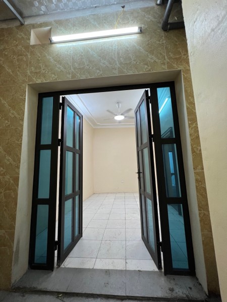 Bán nhanh 2,9 tỷ nhà ngõ 10 Láng Hạ gần siêu thị, trường chợ tiện sinh hoạt