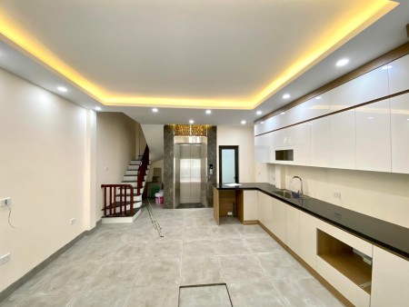 Hiếm có khó tìm, bán nhà phố Hồng Tiến; 60m2, 10tỷ