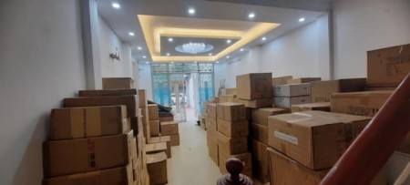 Bán nhà Kim Đồng Hoàng Mai. Mặt phố, kinh doanh, Ô tô tránh, Dt 98m2 x3T, mặt tiền 5,2m, giá 17,7 tỷ