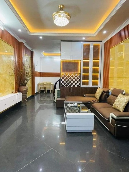 Bán nhà đẹp gần đường ô tô Lĩnh Nam, Hoàng Mai 34m, 5 tầng, mt 4m, giá 3.9 tỷ