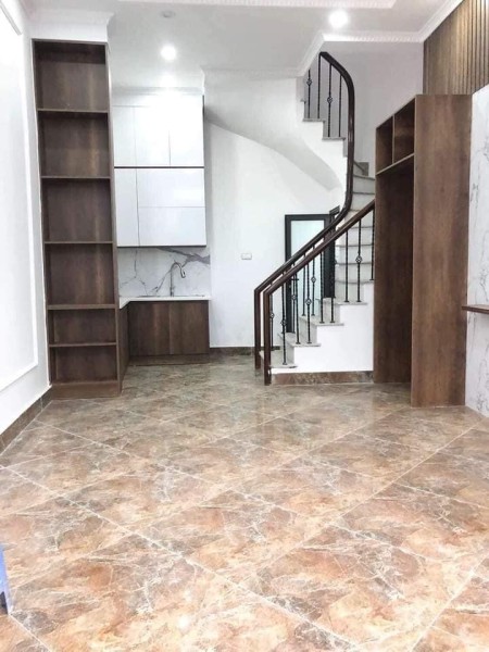 Bán nhà đẹp, ở ngay Thịnh Quang, Đống Đa 31m, 4 tầng, mt 3.6m, giá 4.1 tỷ