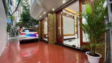 Bán nhà đẹp ô tô đỗ cửa Hoàng Mai 45m, 5 tầng, mt 3.6m, giá 5.95 tỷ.