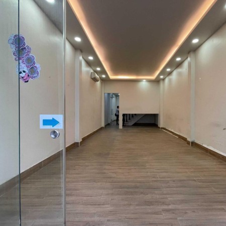 Cho thuê nhà mt kinh doanh 435 Bà Hạt, p.4, q 10 - dt 60m2 - giá 25tr/ tháng