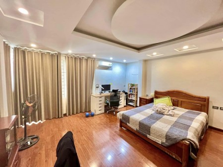 Bán nhà Trần Phú, Hà Đông, sổ vuông như cọc tiền, 68m2, MT 5.2, 7.2tỷ