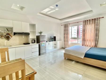 CĂN HỘ DV full NT cao cấp gần ngã tư Hàng Xanh view thẳng Landmark tại Bình Thạnh