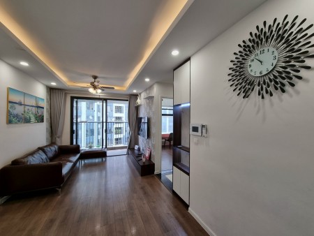 Bán căn hộ 2pn 75m2 Imperia Sky Garden, Minh Khai với đầy đủ nội thất giá bán 3.4 tỷ bao gồm phí.