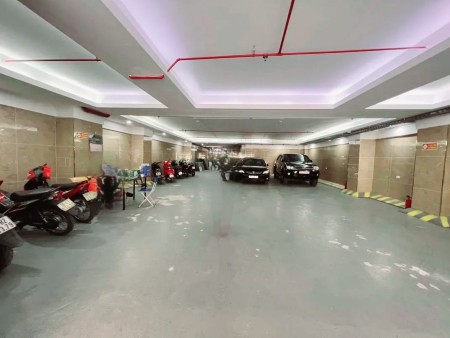 Bán tòa nhà văn phòng mặt phố Đội Cấn, mặt bằng 1724m2, 21 tầng, 850 tỷ