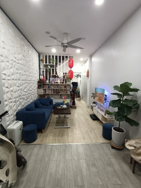 Bán nhà đẹp về ở luôn - Cách 50M ra oto đỗ - Sổ nơ hậu - Full nội thất