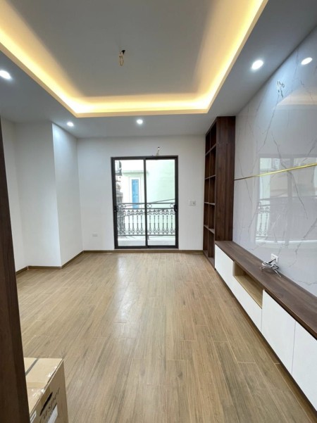 Bán nhà Phố Lụa - Vạn Phúc - Nhà đẹp - Ngõ thông rộng - Ô tô đỗ cửa