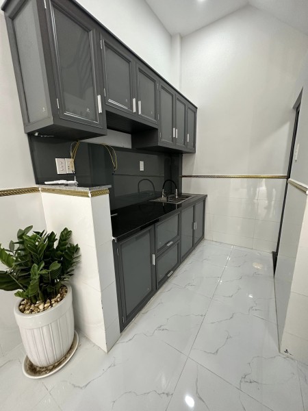 Bán nhà đẹp, mới xây 90% - Đường Dương Bá Trạc quận 8