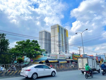 Kẹt bank bán lỗ căn góc Bcons Green View 2PN 2WC DT lớn nhất 58m2 giá bán chỉ 1 tỷ750 (bao sang tên)