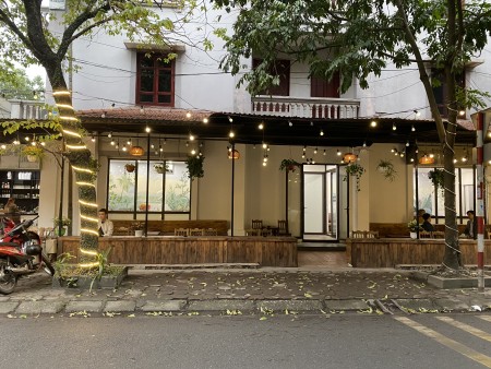 Cho thuê biệt thự mặt phố Nguyễn Khuyến, Văn Quán, Hà Đông DT250m*3 tầng, giá thuê 55tr/tháng