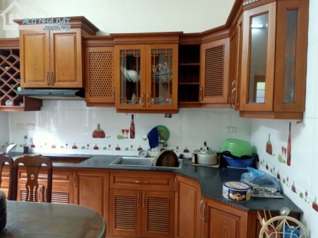 Bán nhà phố Sài Đồng quận Long Biên 70M, 5 tầng 5,6 tỷ