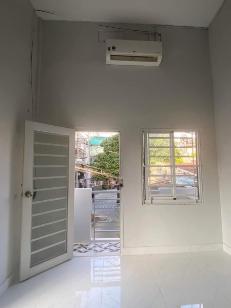2 tỷ 4, 2pn - xe hơi đậu cửa - Bán nhà Nguyễn Thượng Hiền, Bình Thạnh