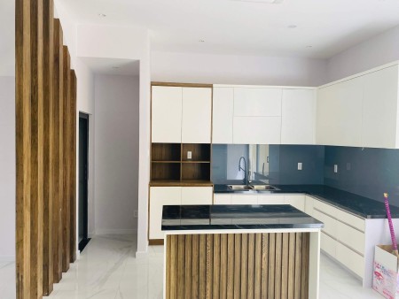 Bán nhà phố chính chủ full nội thất gỗ dính tường Verosa Park giá chỉ 15.XX tỷ đồng