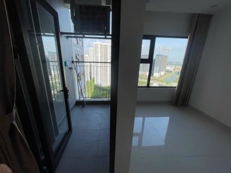 Bán gấp căn hộ Studio Vinhomes Grand Park ( Q9) - Giá : 1 tỷ 260