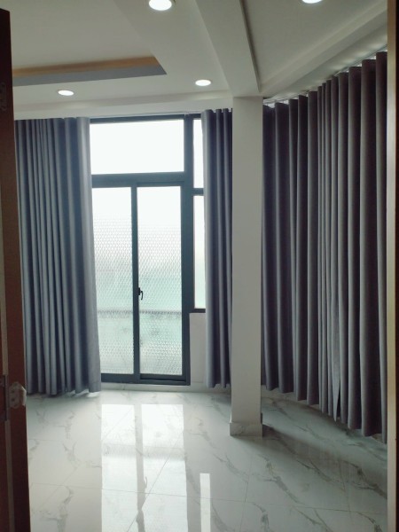 Nhà mới đẹp, hẻm đường TXS, Q7, Sổ hoàn công đầy đủ, công chứng ngay.