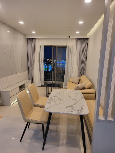 Chủ nhà đi định cư bán gấp căn góc 2pn + tặng hết nội thất cao cấp chỉ 4ty4