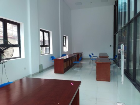 Cho thuê mặt bằng 58m2 chân tòa VP phố Ngọc Khánh