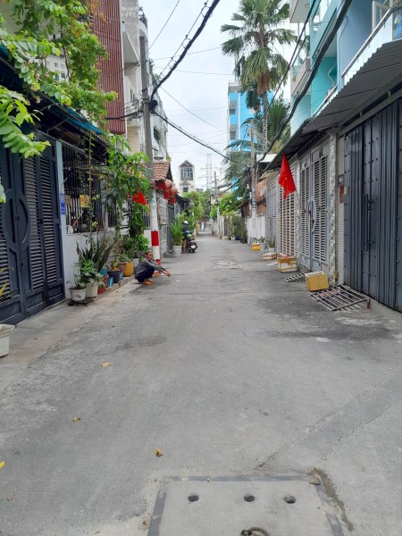 Bán nhà chỉ nhỉnh 5 tỷ đã có 1 căn nhà phố, 40m2, đường Phạm Văn Chiêu