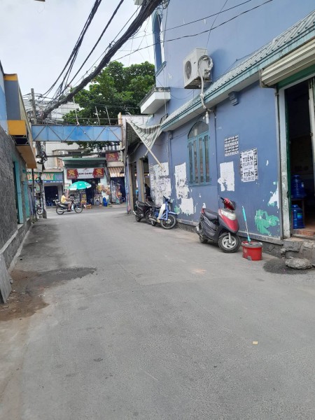Bán nhà rẻ đẹp 80m2 đường Thống Nhất hẻm xe hơi