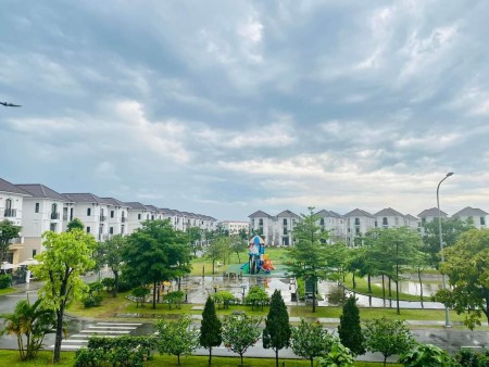 Bán nhanh căn biệt thự vườn giá đáy Centa City Từ Sơn.